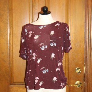 justify maroon flower tee